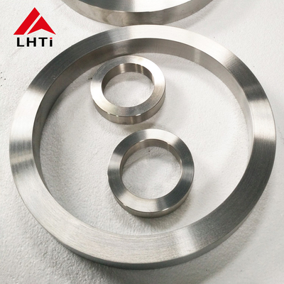 Buen precio Titanio superficial brillante que forja a Ring For Aeronautics ASTM B381 en línea